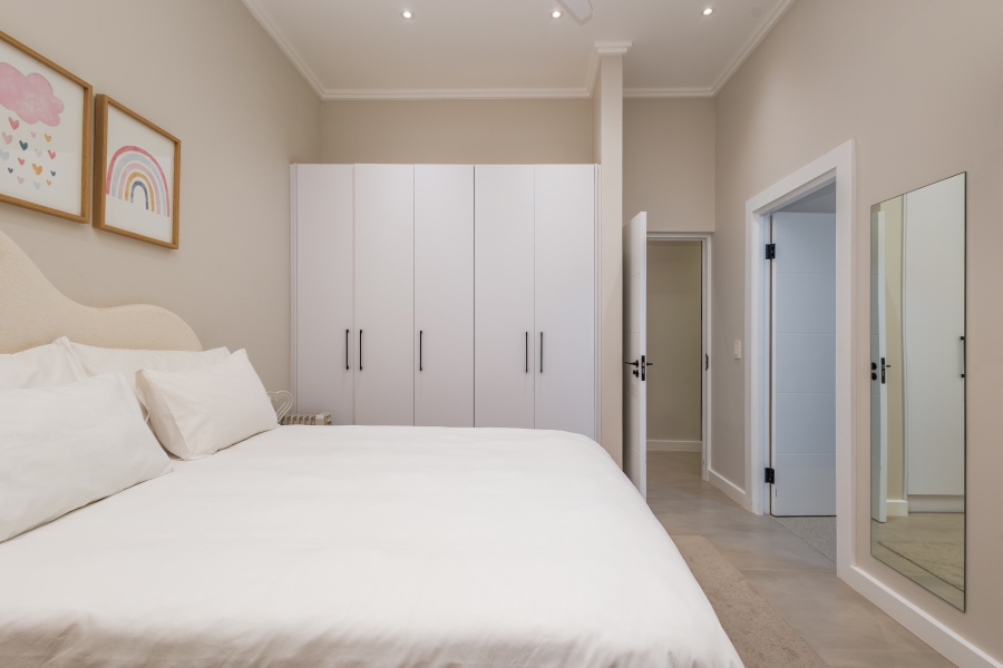 6 Bedroom Property for Sale in Brackenridge Western Cape